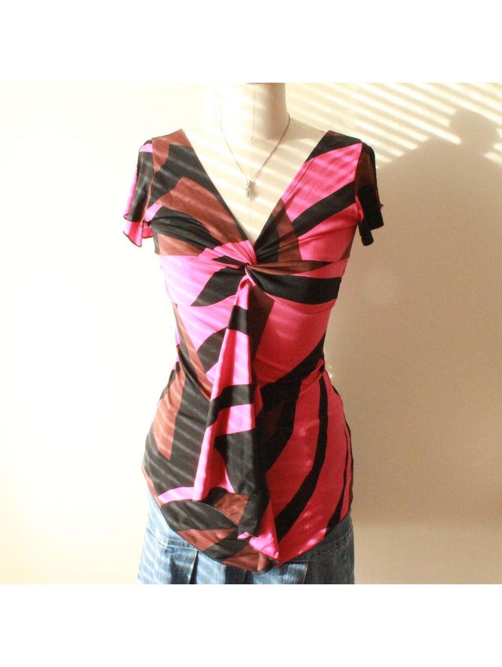 American Vintage Voila Abstract Pink Twist Front V-Neck Top Bohemian Indie Retro